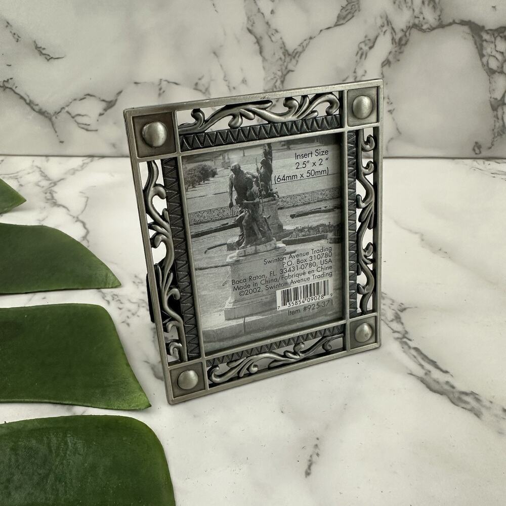 Vintage Y2k Silver Tone Floral Scroll Metal Picture Frame Mini Cottagecore